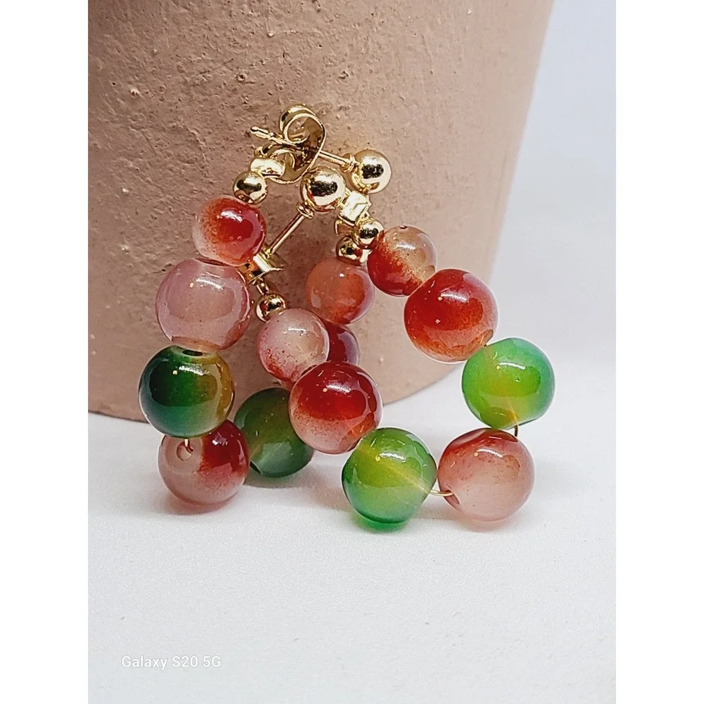 Red and Green Agate Bead Gold Tone Hoop Post Earrings Bohemian‎ Gemstone Jewelry